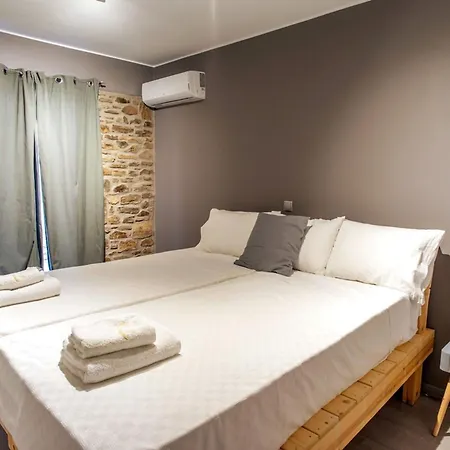 Luxury Delphinus - Allparos Paraspori (Paros)